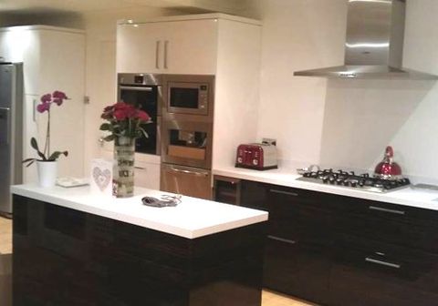 Fitted kitchen